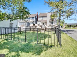 110 Schoolhouse Rd, Palmyra, PA 17078