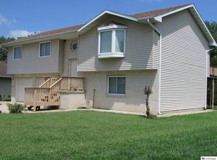 2048 Dawn Dr, Crete, NE 68333