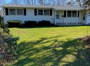 206 N 4th St, Danforth, IL 60930