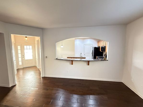 4955 Kings Common Way