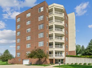 1326 Maxhelen Blvd APT 1B, Waterloo, IA 50701