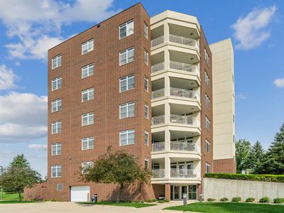 1326 Maxhelen Blvd APT 1B, Waterloo, IA, 50701