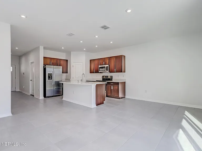 13115 Annies Walk Dr — Photo 18