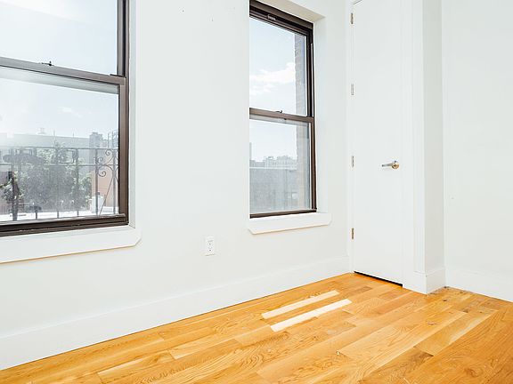 5th image of 115 S 2nd St #24