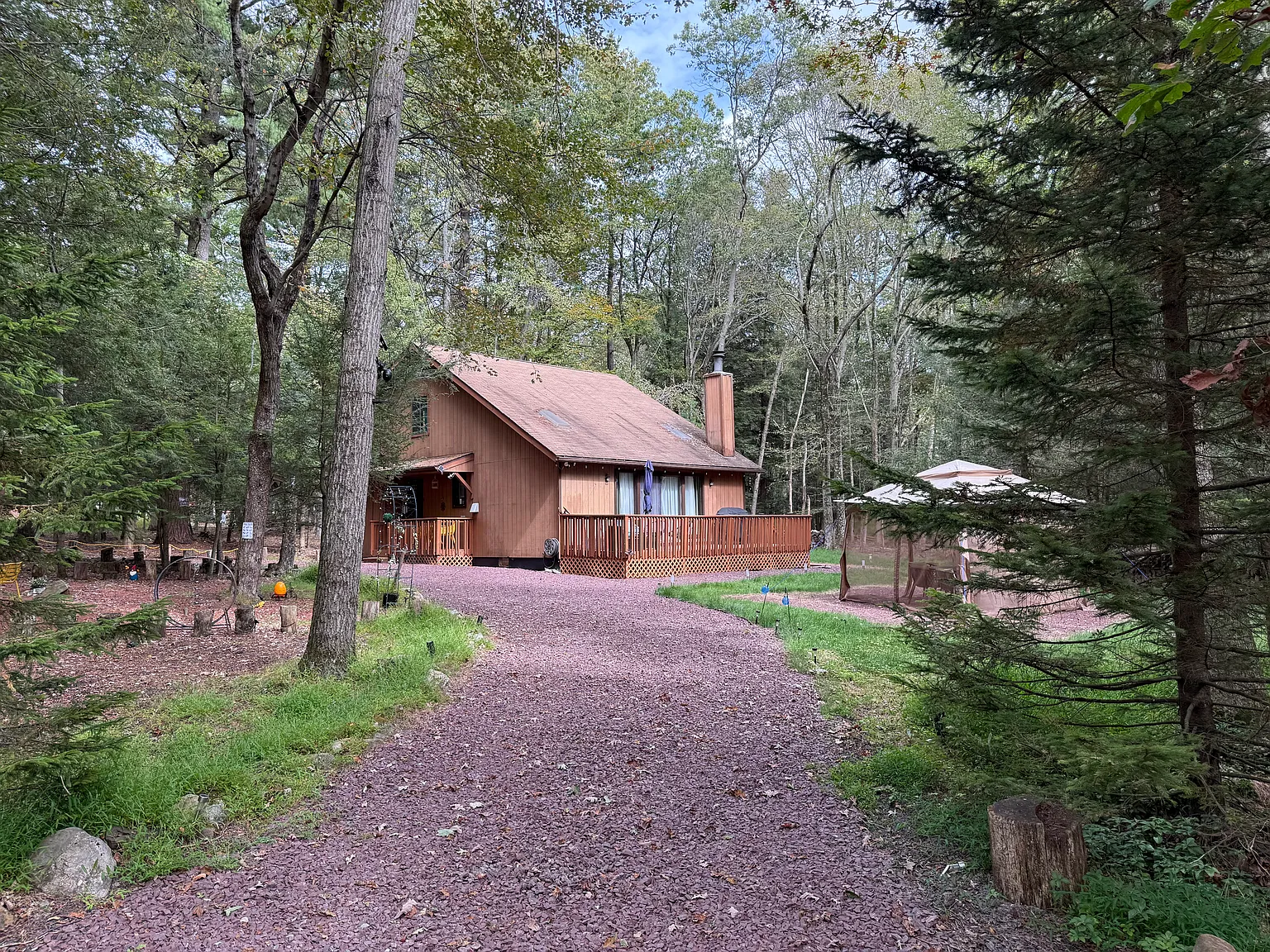 3 bed, 1280 sqft, $2,000 — Photo 1