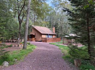 6 Junco Ln, Albrightsville, PA 18210