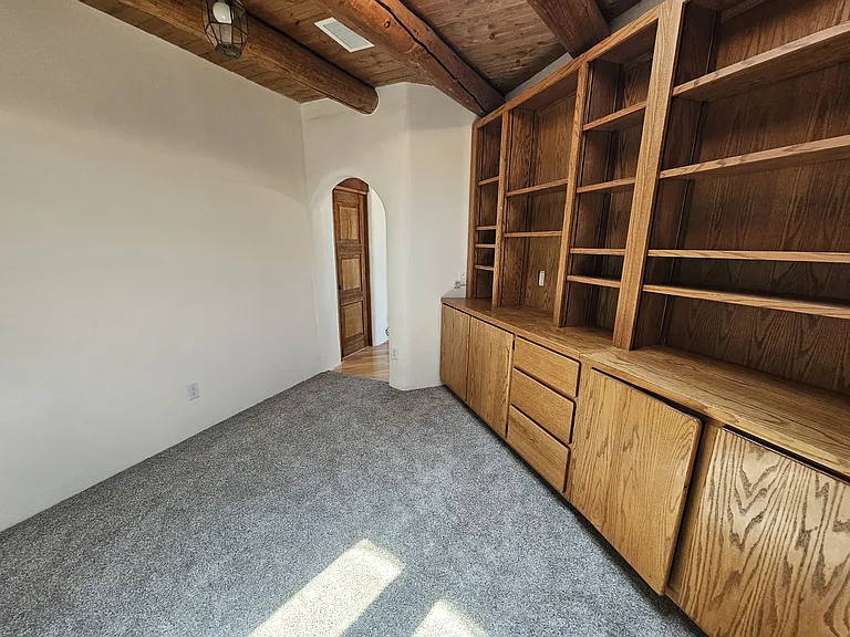 1306 Lejano Ln — Photo 29
