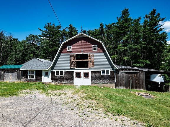 4th image of 38 Blueberry Hill Rd