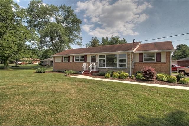 1st image of 208 McNickle Dr