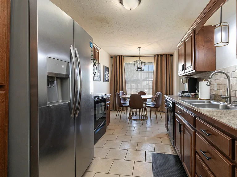 1913 E Whetstone Dr — Photo 13