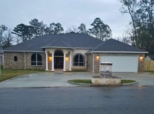 1803 Juniper Ln, Lufkin, TX 75904