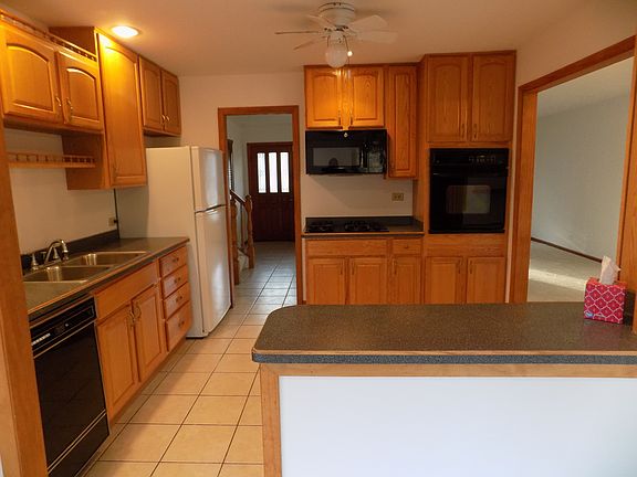 5th image of 7797 Kensington Ln