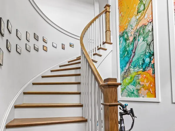 137 Grandin Rd, Charlotte, NC 28208