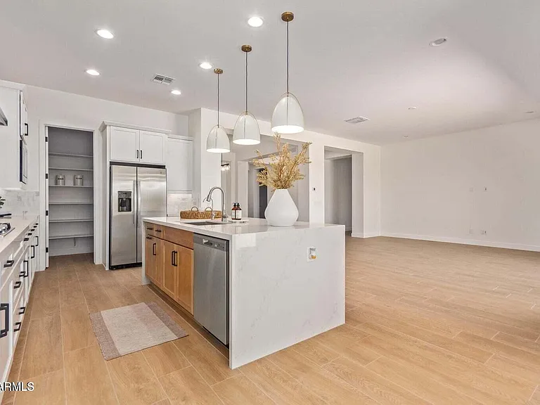 8543 W Palo Verde Dr — Photo 6