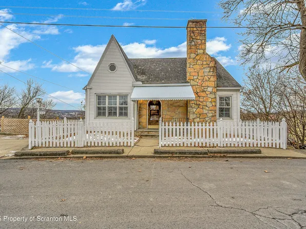 141 School St, Scranton, PA 18508