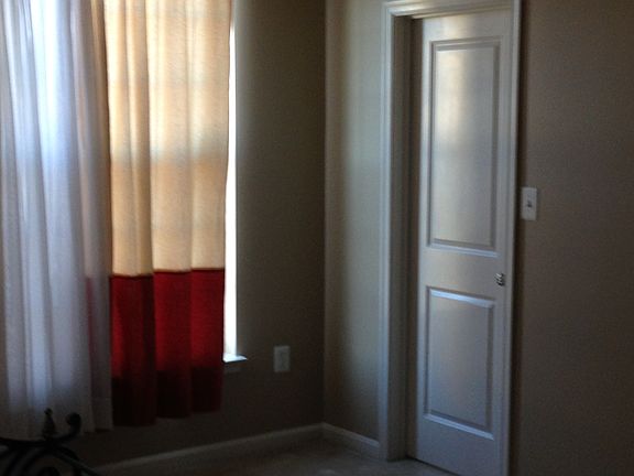 5th image of 8051 Crescent Park Dr