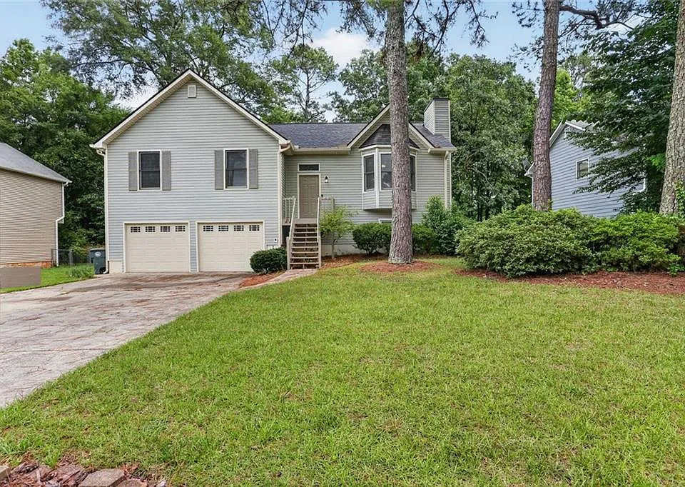 2562 Kennesaw Springs Ct NW