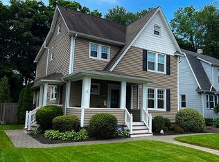 17 Stratton Ave, Westwood, NJ 07675