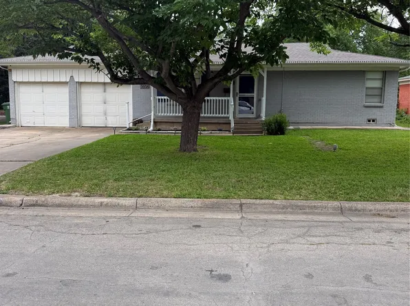 3606 Reeves St, North Richland Hills, TX 76117