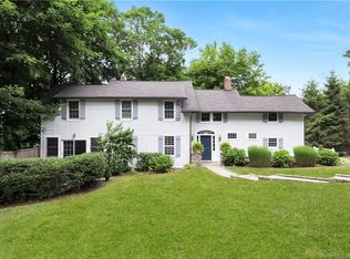 11 Rebel Ln, Darien, CT 06820