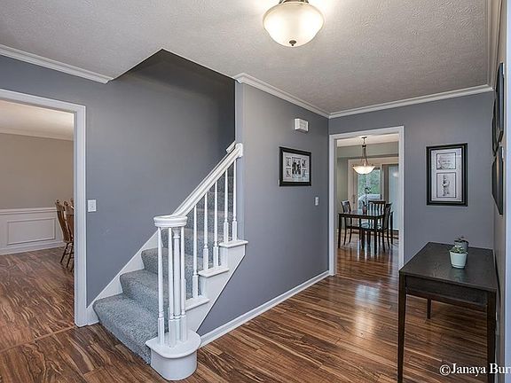 4th image of 2300 Olde Farm Ln