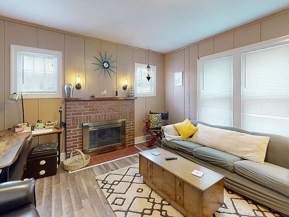 5th image of 605 E Oak St
