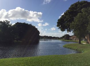 170 Wimbledon Lake Dr, Plantation, FL 33324