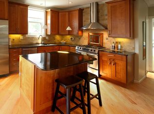 4917 N Mozart St, Chicago, IL 60625