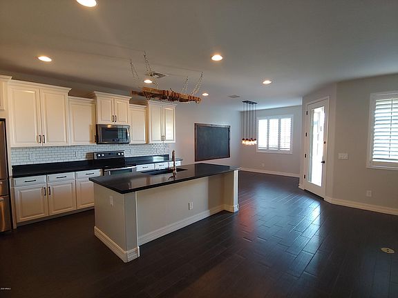 4th image of 3948 E Strawberry Dr