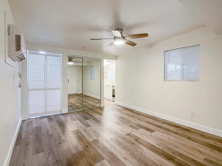 3039 E Oak St #2 — Photo 9