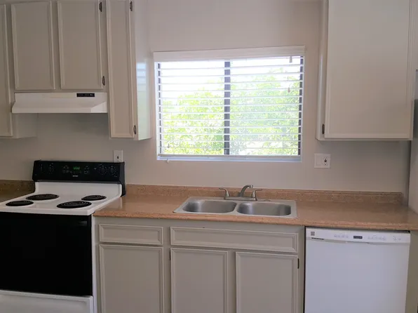 539 E Ridgecrest Blvd APT F, Ridgecrest, CA 93555