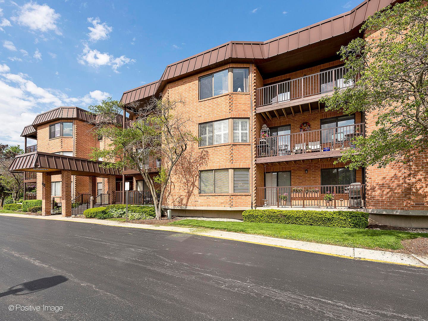6401 Clarendon Hills Rd APT 104, Willowbrook, IL 60527 Zillow