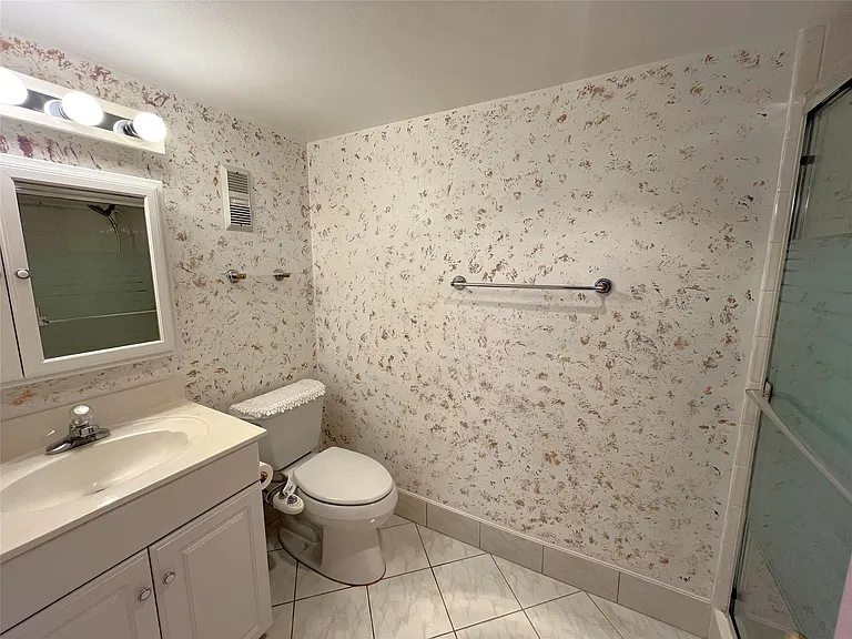 9501 Seagrape Dr #305 — Photo 19