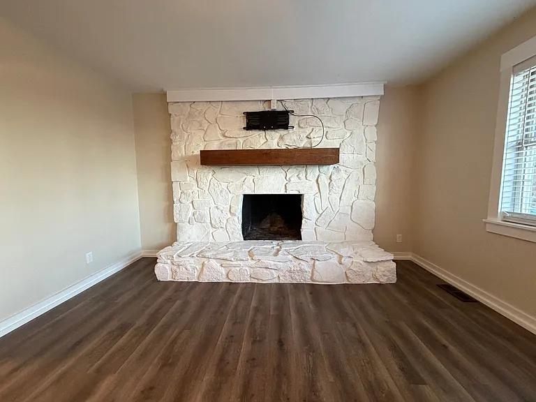 1046 Tennessee Hills Dr — Photo 9