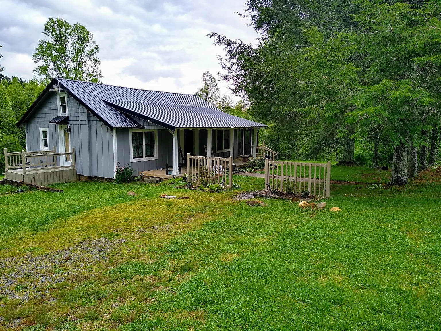3 bed, 2.5 bath, 900 sqft, $1,800 — Photo 2
