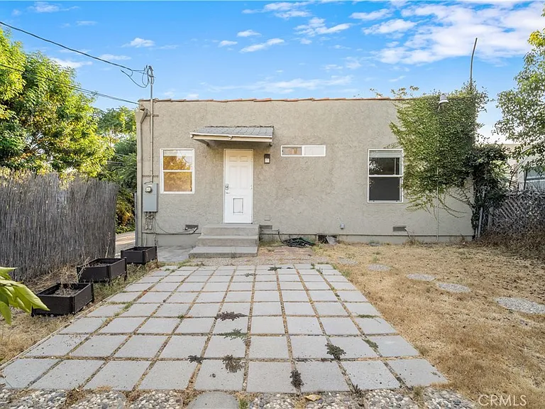 6642 Vineland Ave — Photo 19