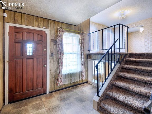3rd image of 2466 Payne Cir W
