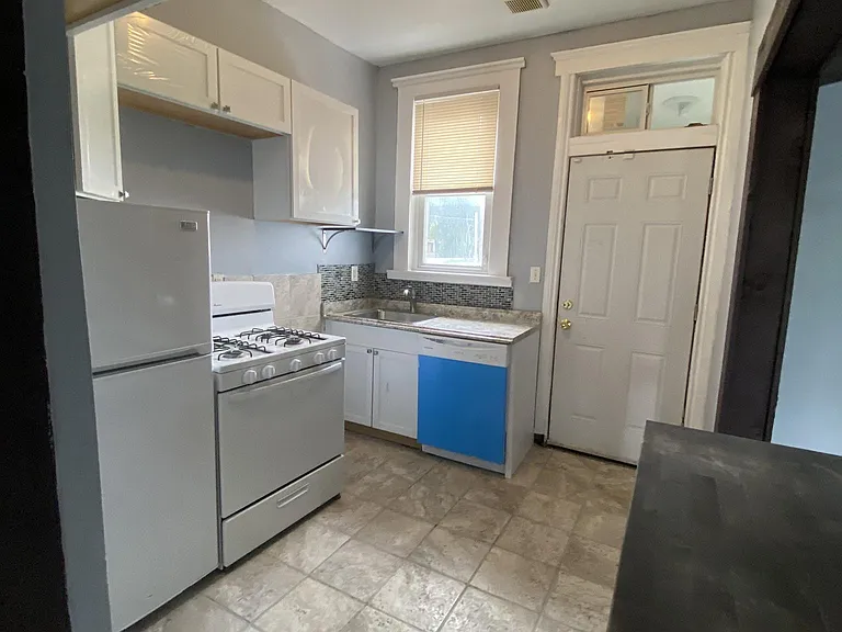 8337 John R St — Photo 22