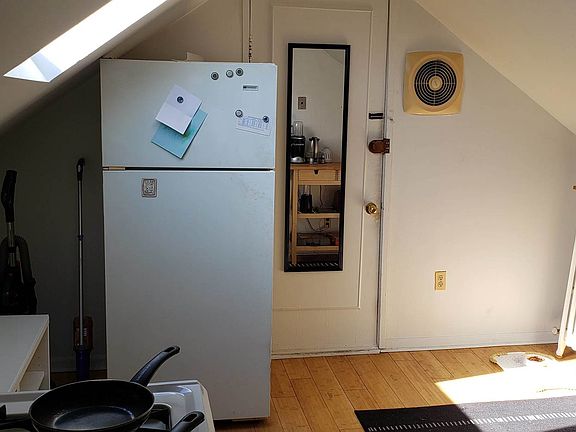 4th image of 709 S Scoville Ave APT 3