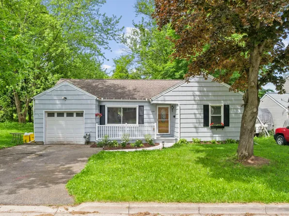 320 Hoffman Ave, Vestal, NY 13850