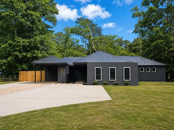 1404 Hiawatha Dr, Dothan, AL 36303