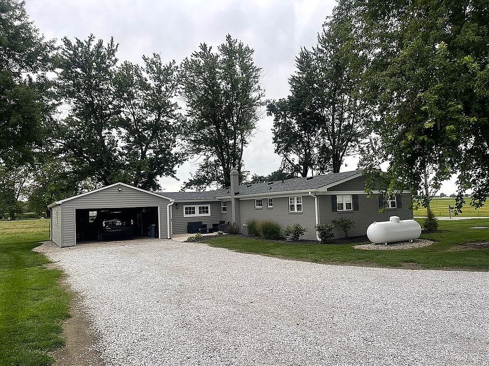 2nd image of 4067 N Meridian Rd