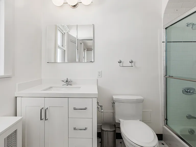 1360 Jones St #902 — Photo 11