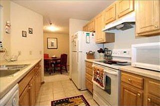 2nd image of 2320 Jackson St Unit 208