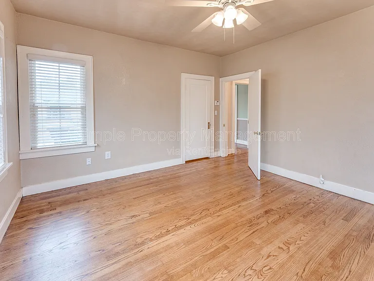 2605 NW 24th St — Photo 13