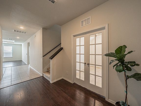 2nd image of 1216 Ridley St