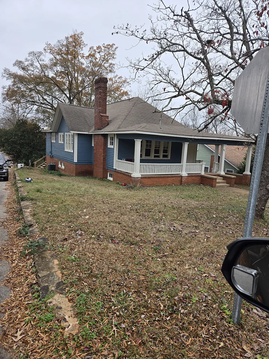 Building Photo - 401 Hill Ln