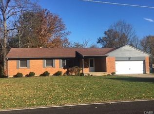 1430 W Sparrow Rd, Springfield, OH 45502