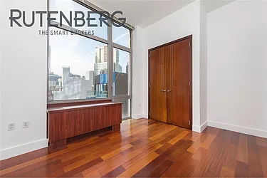 Rented by R New York