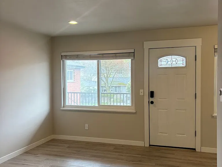 Jennifer Ryan Apartments — Photo 12